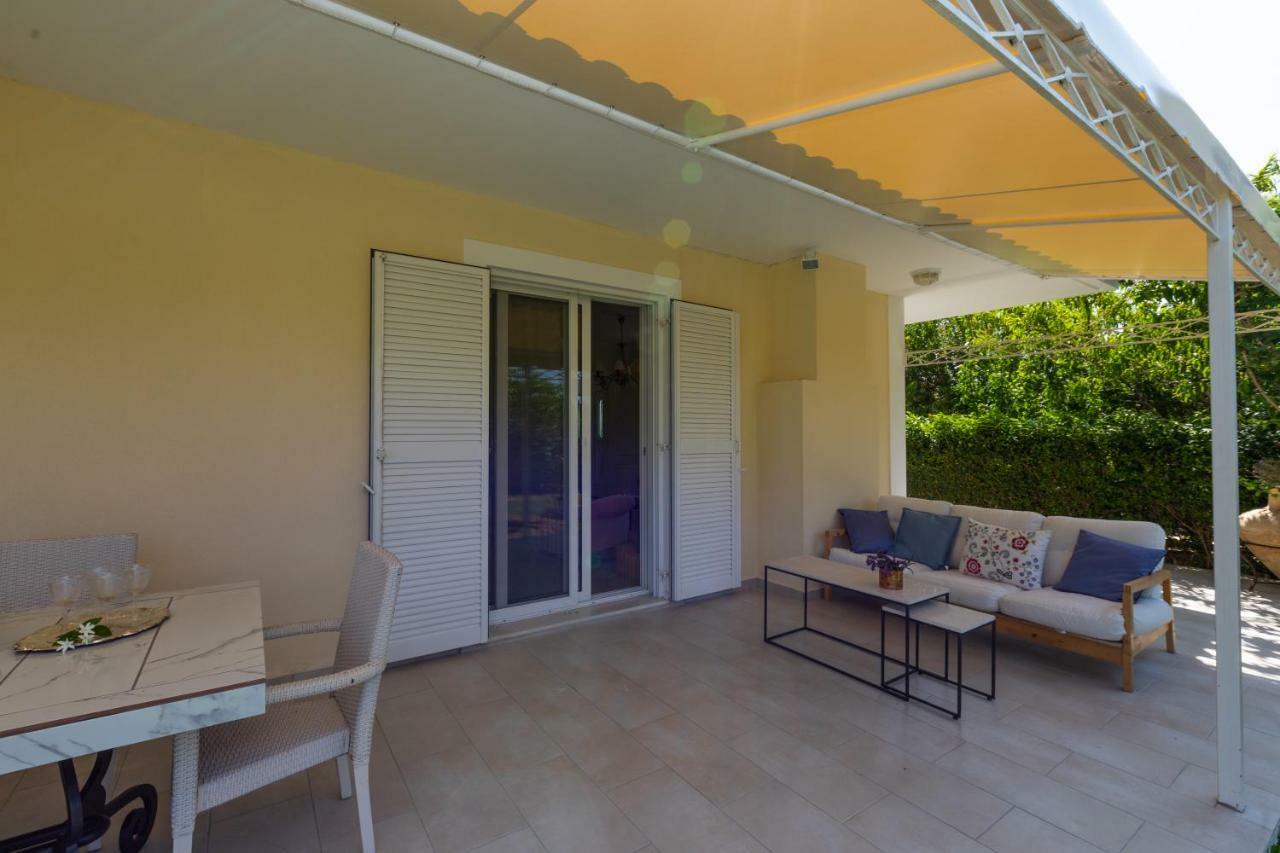 Villa Pelagia Svoronata Exteriör bild